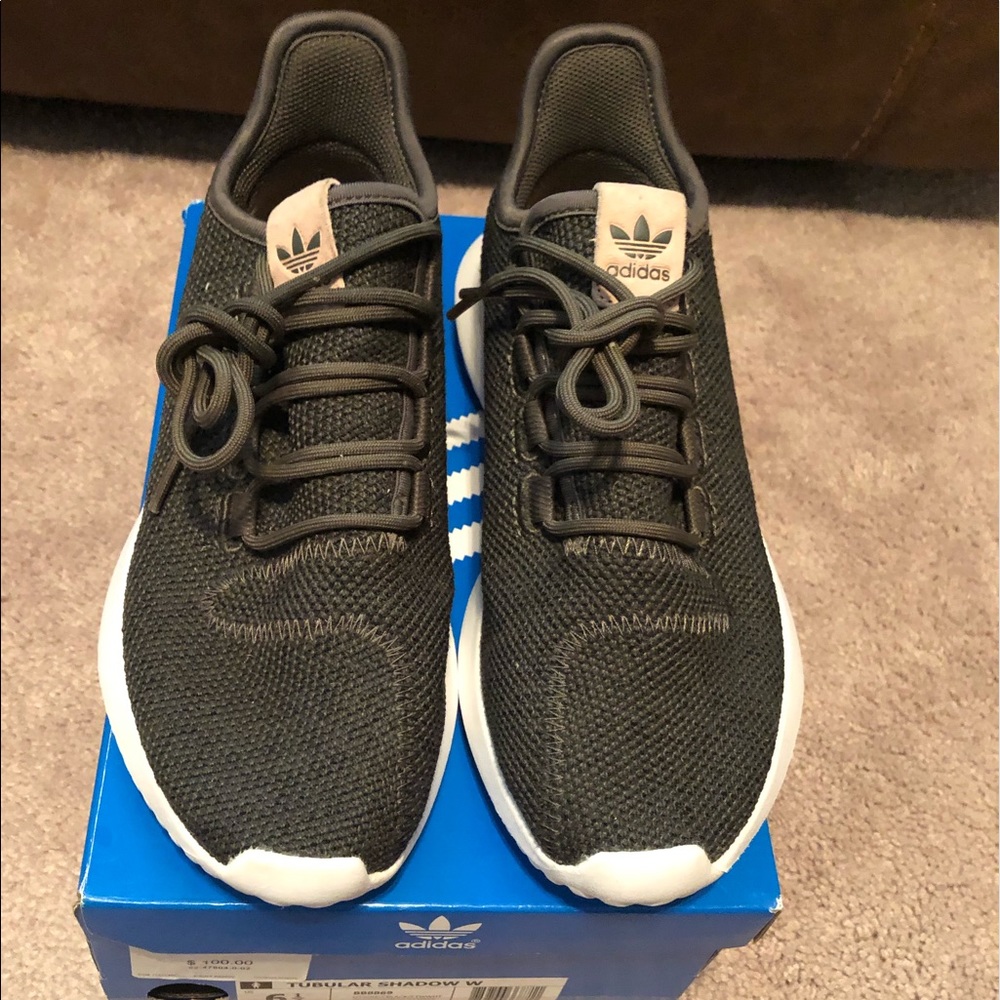 Adidas tubular shadow
